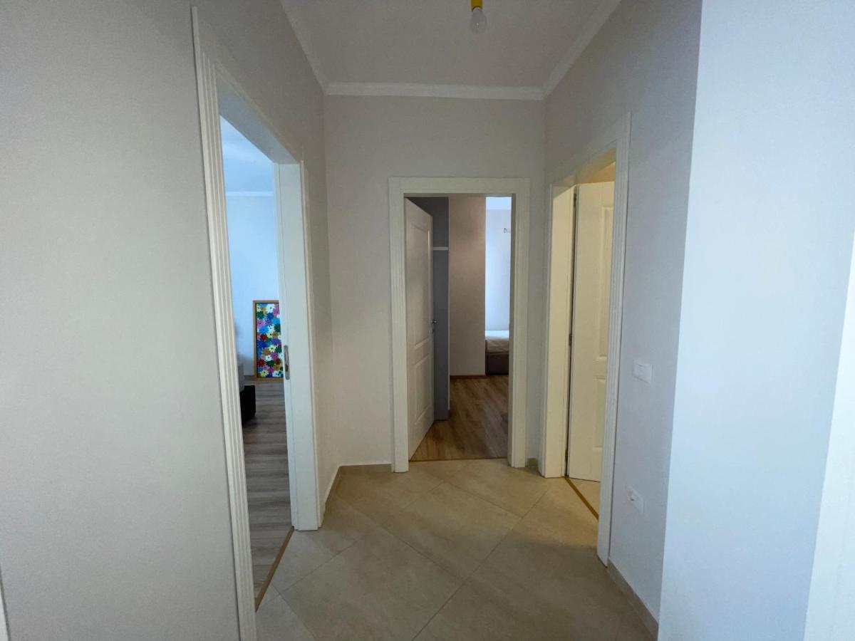 Peak Apartment Modern Durres City Centre #2 외부 사진